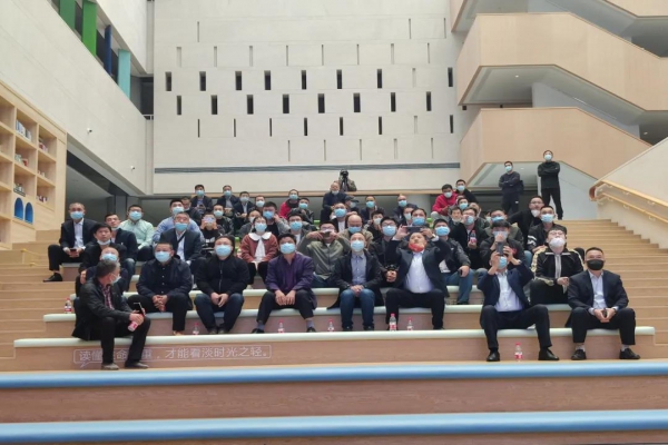 中立建設(shè)組織觀摩學(xué)習(xí)魯班獎(jiǎng)項(xiàng)目